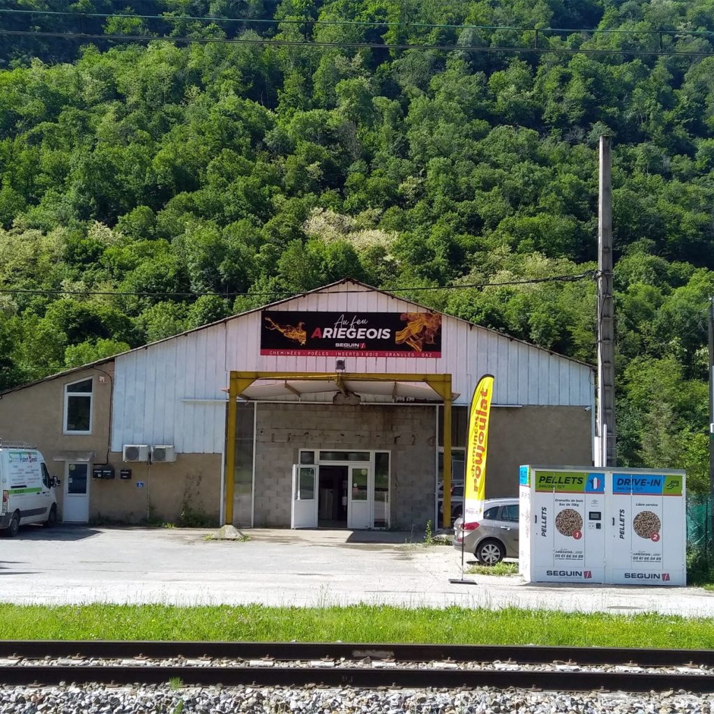 Magasin Au feu Ariégois à Sinsat